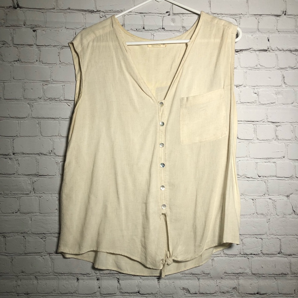 Sleeveless loose fit linen top minimalist style